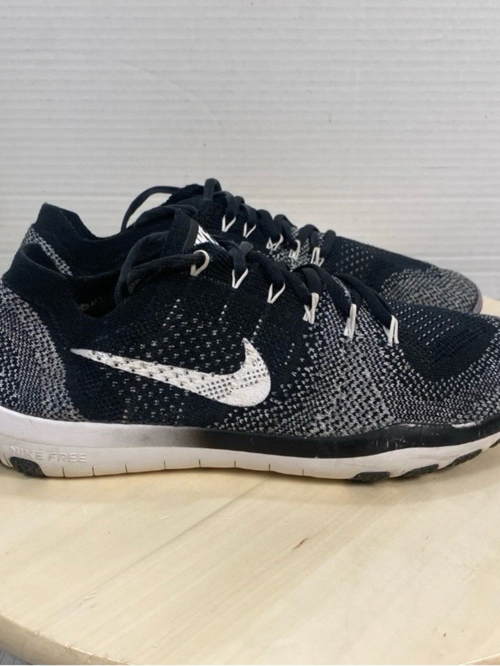 Nike Free Focus Flynit 2 Training Running Shoes Women’s  8.5 Black 880630-001